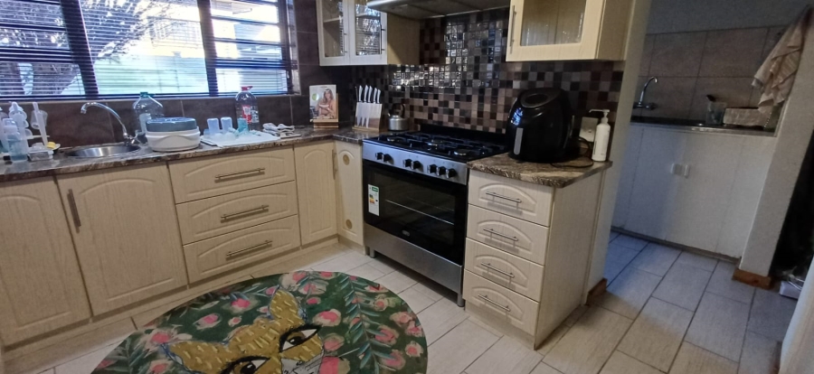 4 Bedroom Property for Sale in Jordania Free State